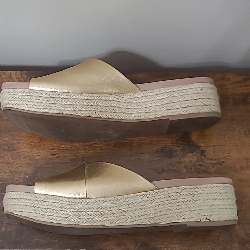 Chinese Laundry Gold Platform Espadrilles Slide Sandals size 8.5